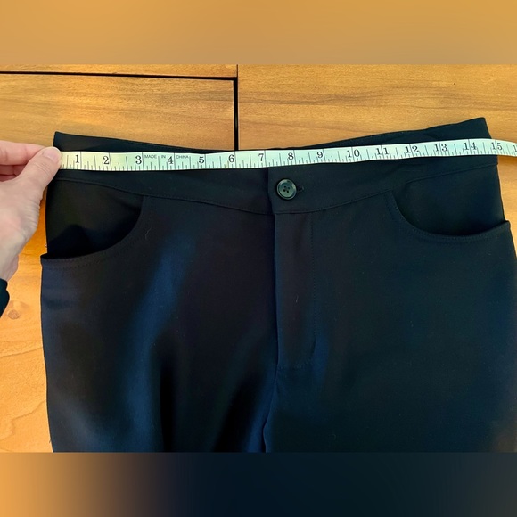 Amour Vert Graziella Woven Spandex Pant. Size XS. Black. - Picture 7 of 10